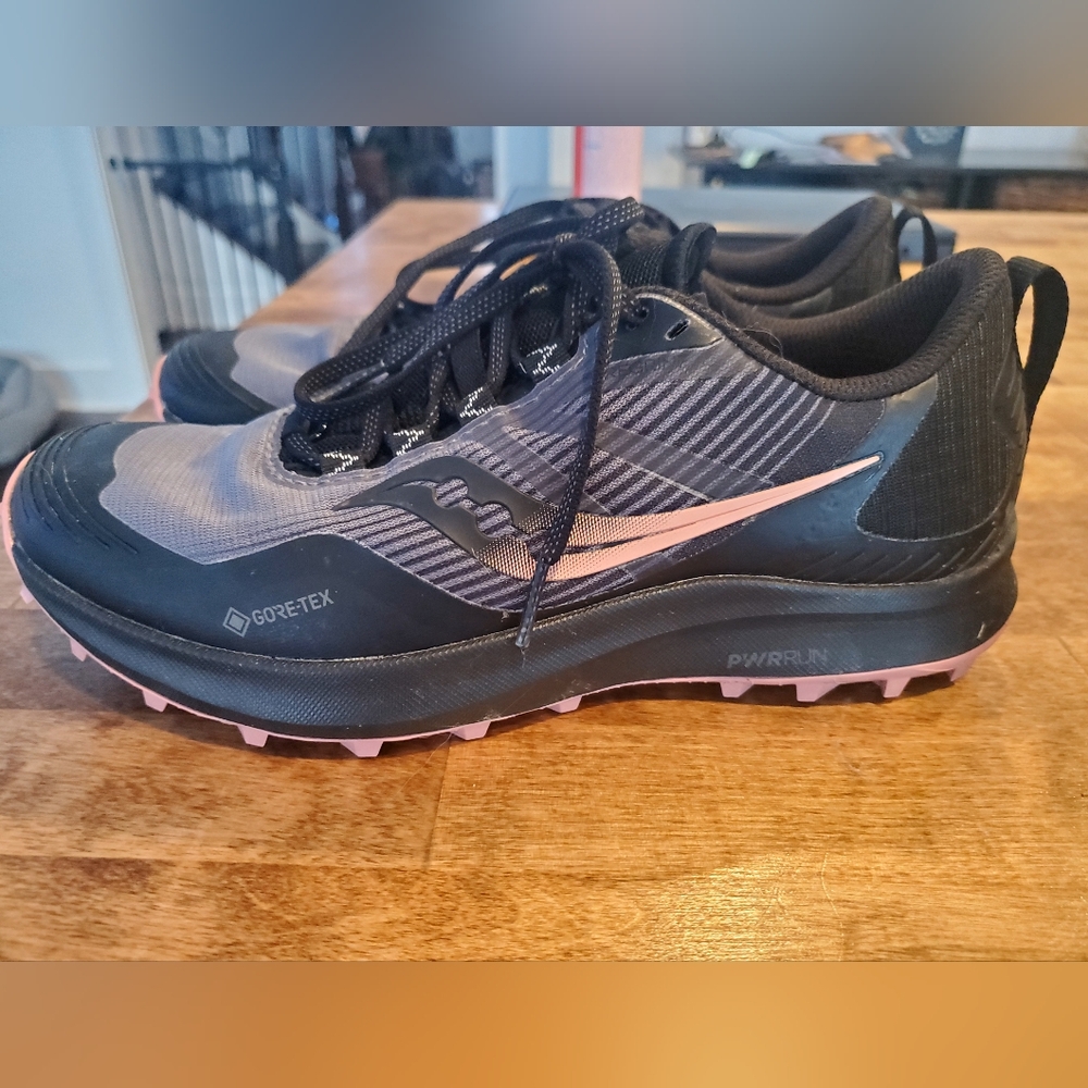 Saucony Peregrine 12 Gore Tex running shoes 7.5